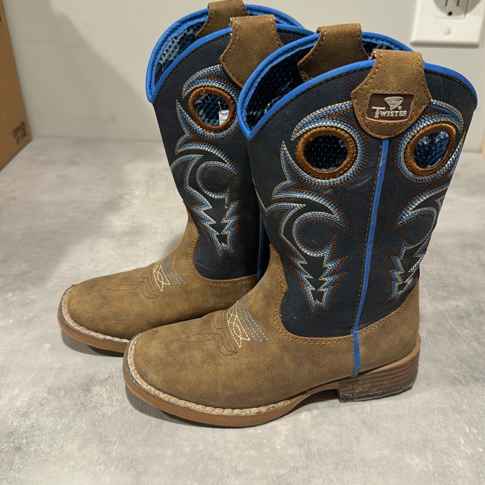 Twister Cowboy Boots - Kids 11